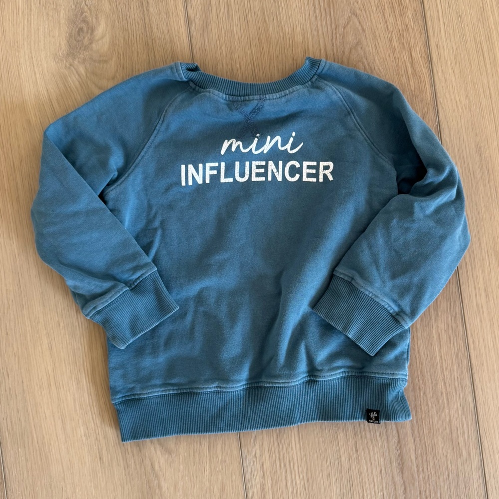 Lola & Taylor organic sweatshirt